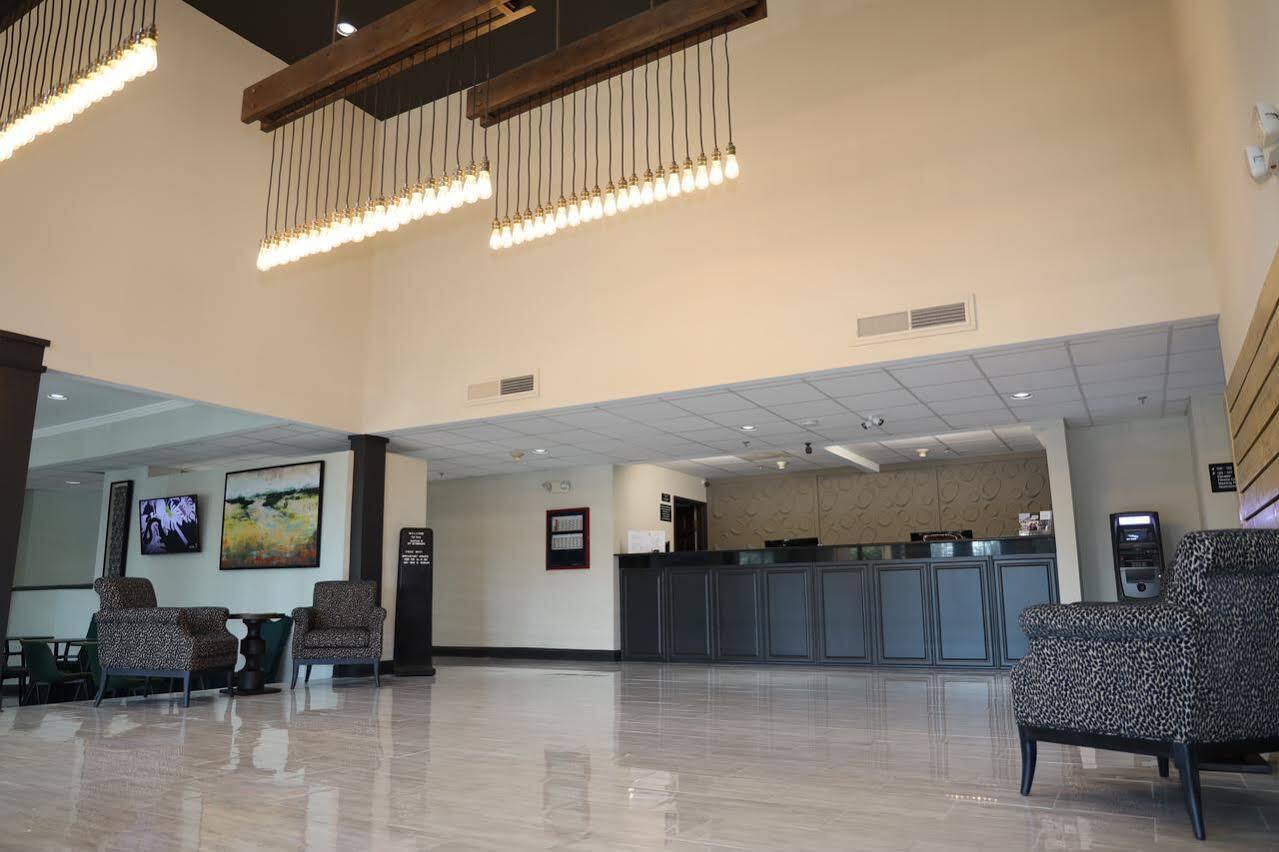 Super 8 By Wyndham High Point/Greensboro Ngoại thất bức ảnh